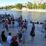 Bailes latinos a orillas del Sena en París. J.M. PAGADOR