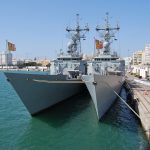 Las fragatas Numancia y Victoria de la Armada Española, atracadas en Cádiz. J.M. PAGADOR.