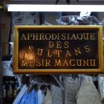 Tienda de afrodisíacos en el Bazar de las Especias de Estambul. J.M. PAGADOR